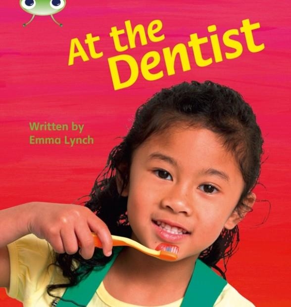 AT THE DENTIST | 9781408260678